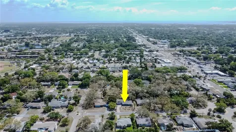 305 Baker Avenue Clearwater FL 33755