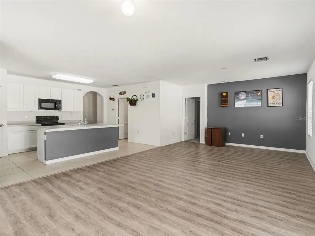 5268 11th Street E Bradenton FL 34203