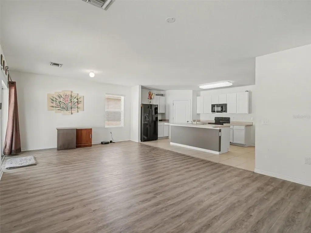 5268 11th Street E Bradenton FL 34203