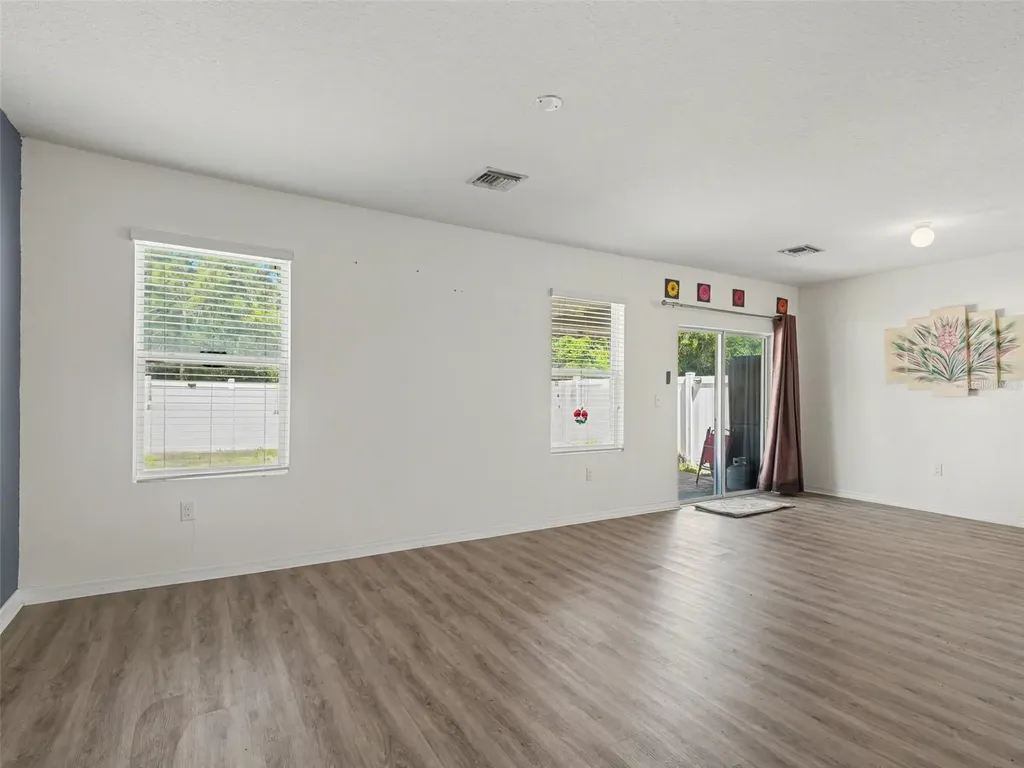 5268 11th Street E Bradenton FL 34203