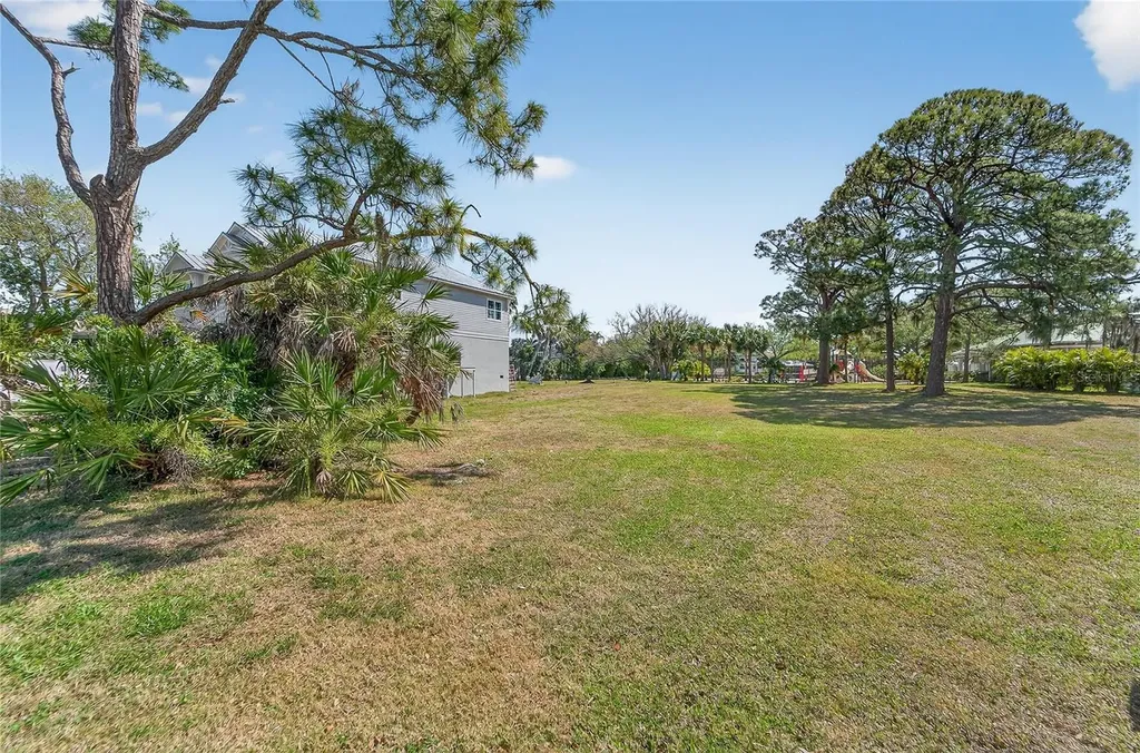 Harbour Watch Drive Tarpon Springs FL 34689