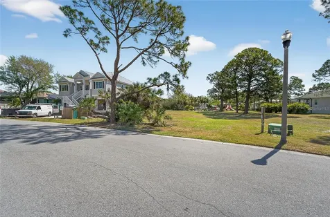 Harbour Watch Drive Tarpon Springs FL 34689