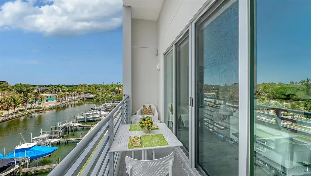 1709 N Tamiami Trail Sarasota FL 34234