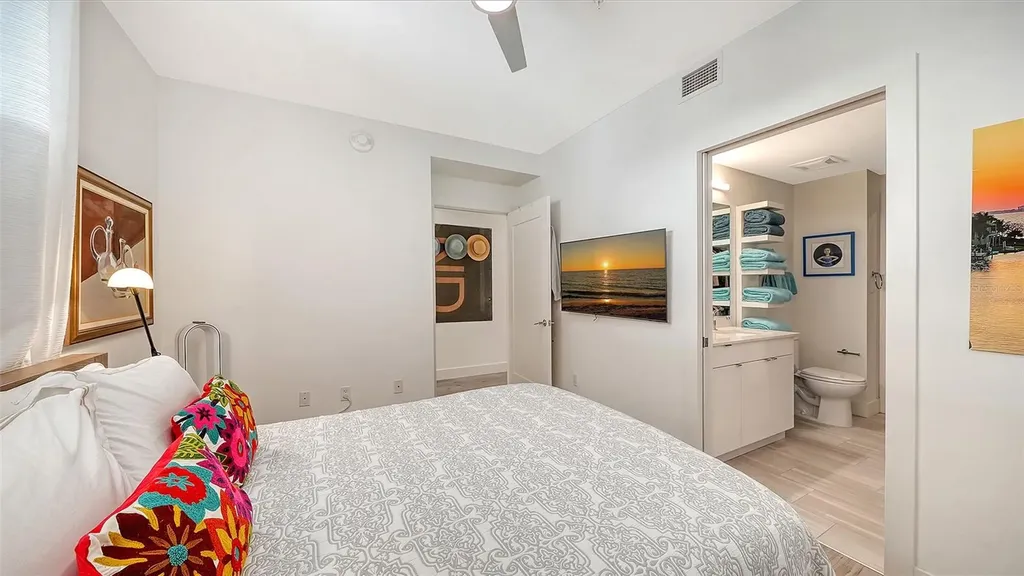 1709 N Tamiami Trail Sarasota FL 34234