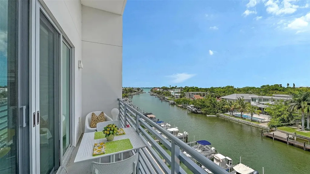 1709 N Tamiami Trail Sarasota FL 34234