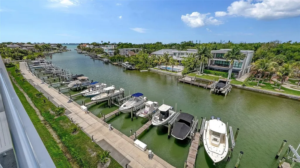 1709 N Tamiami Trail Sarasota FL 34234