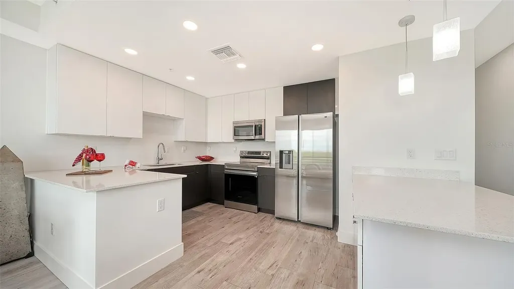 1709 N Tamiami Trail Sarasota FL 34234