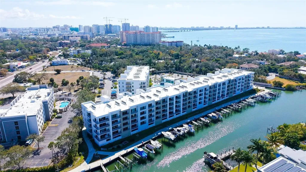 1709 N Tamiami Trail Sarasota FL 34234