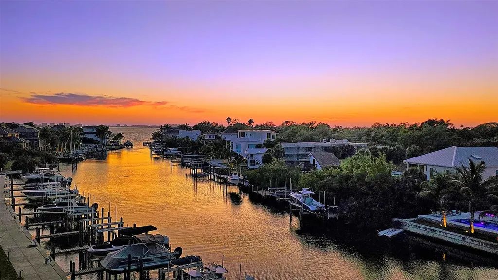 1709 N Tamiami Trail Sarasota FL 34234