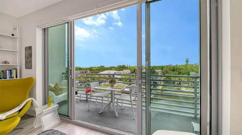 1709 N Tamiami Trail Sarasota FL 34234