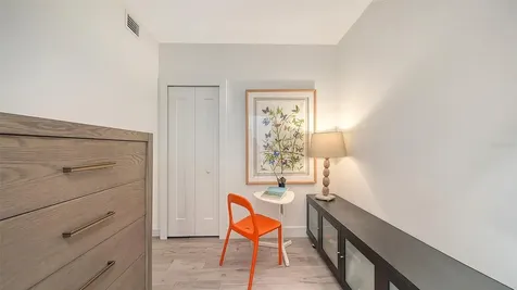 1709 N Tamiami Trail Sarasota FL 34234