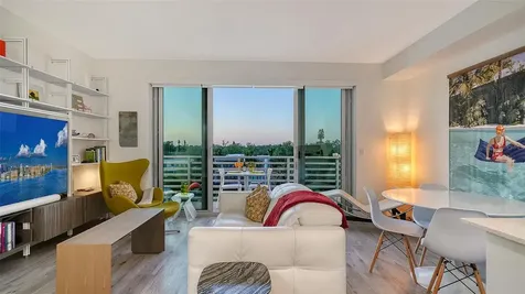 1709 N Tamiami Trail Sarasota FL 34234
