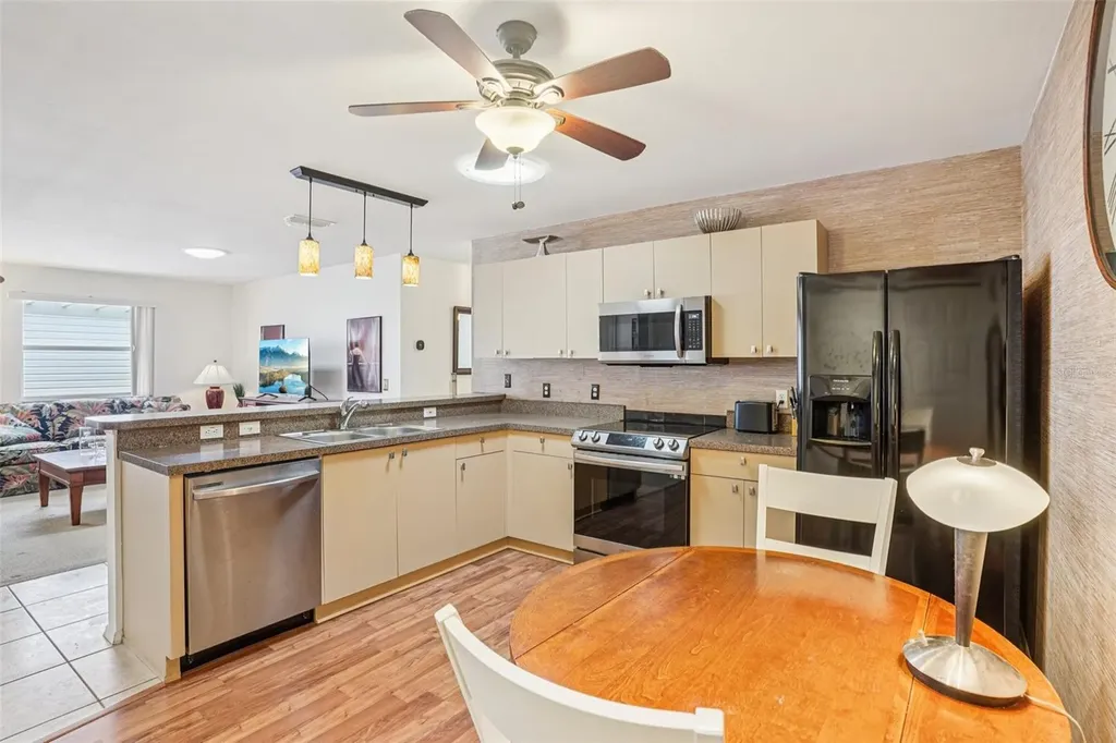 456 Hildalgo Drive The Villages FL 32159