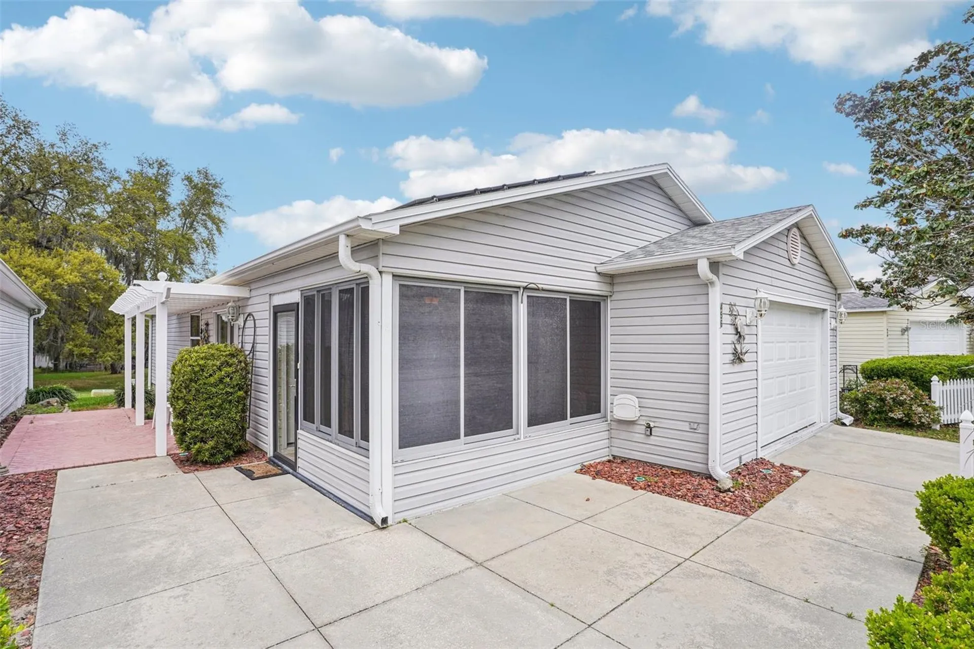 456 Hildalgo Drive The Villages FL 32159