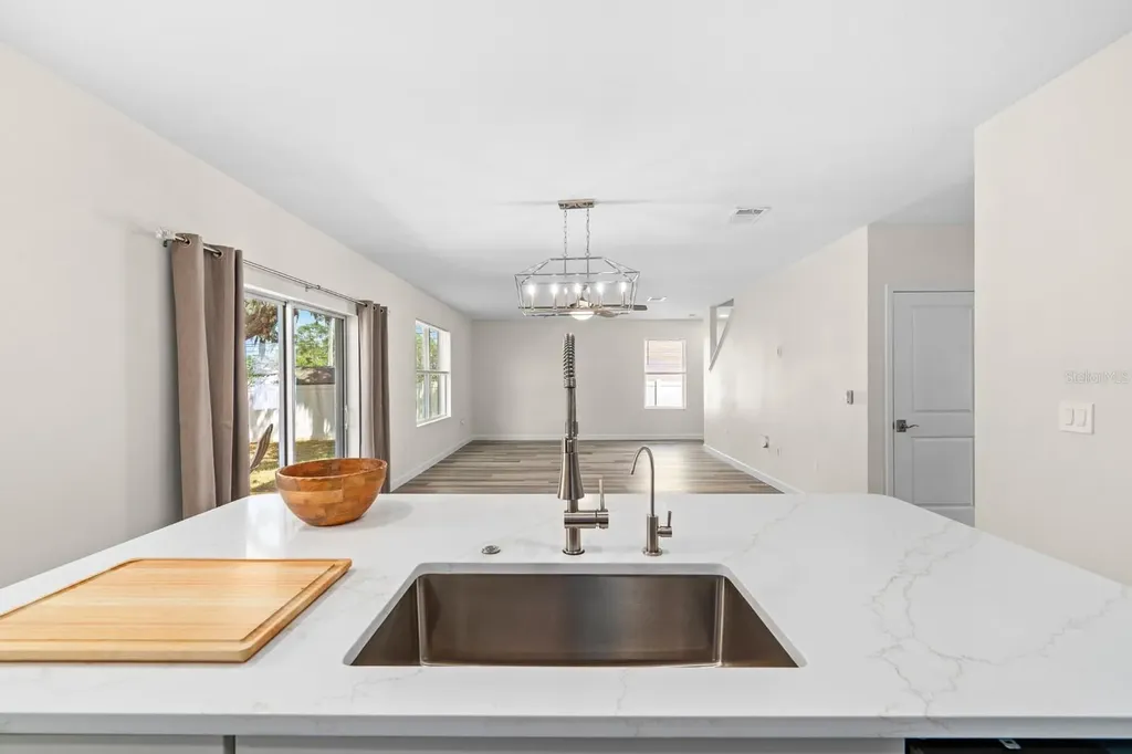 9714 Oak Ranch Crescent Court Thonotosassa FL 33592
