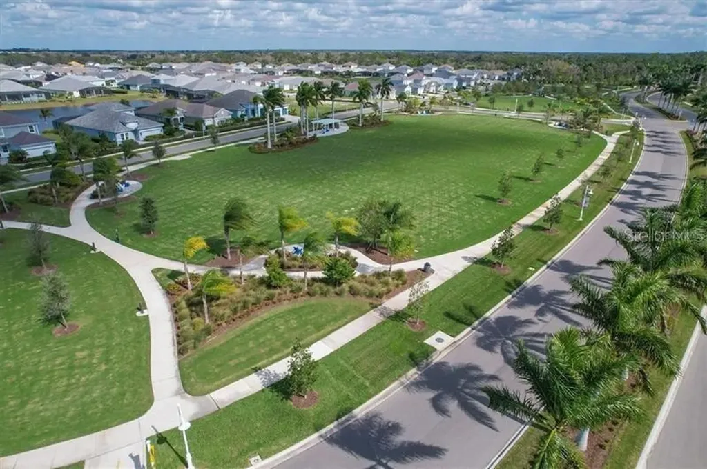 9924 Crystal Isle Circle Sarasota FL 34241