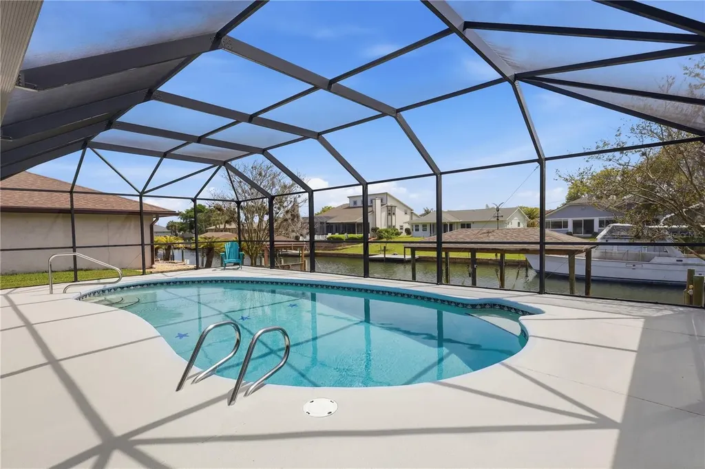 16 Cedardale Court Palm Coast FL 32137