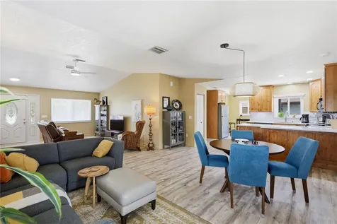 16 Cedardale Court Palm Coast FL 32137
