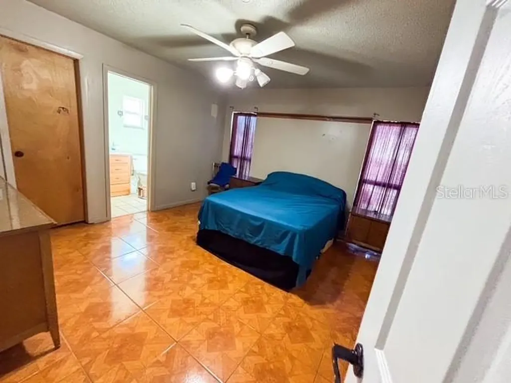 12422 Cardiff Drive Tampa FL 33625