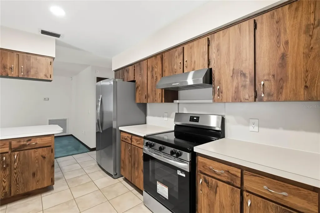 2106 Peach Tree Boulevard St Cloud FL 34769
