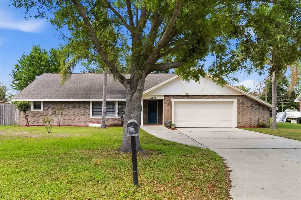 2106 Peach Tree Boulevard St Cloud FL 34769