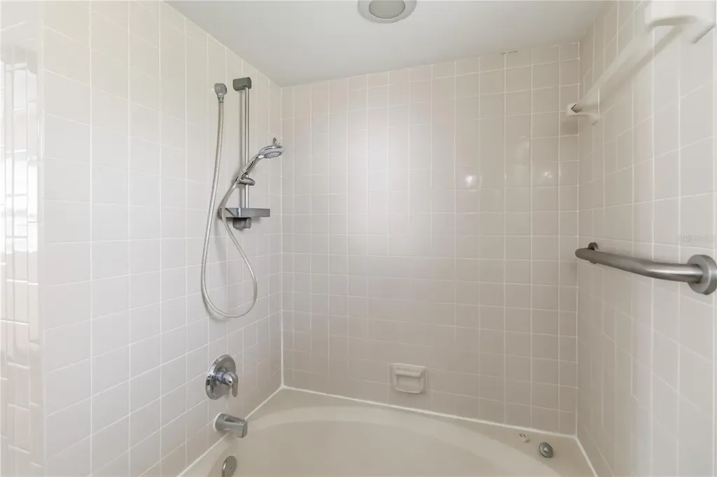 2106 Peach Tree Boulevard St Cloud FL 34769