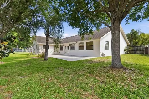 2106 Peach Tree Boulevard St Cloud FL 34769