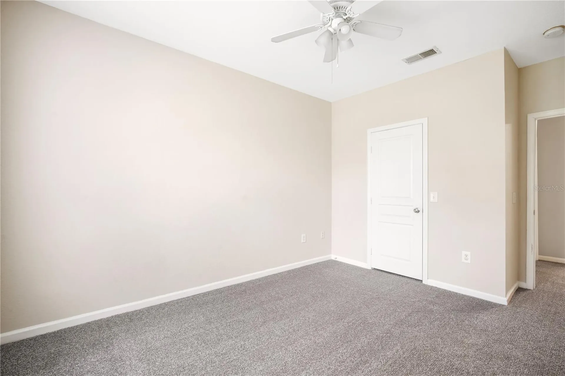 9301 Crescent Loop Circle Tampa FL 33619