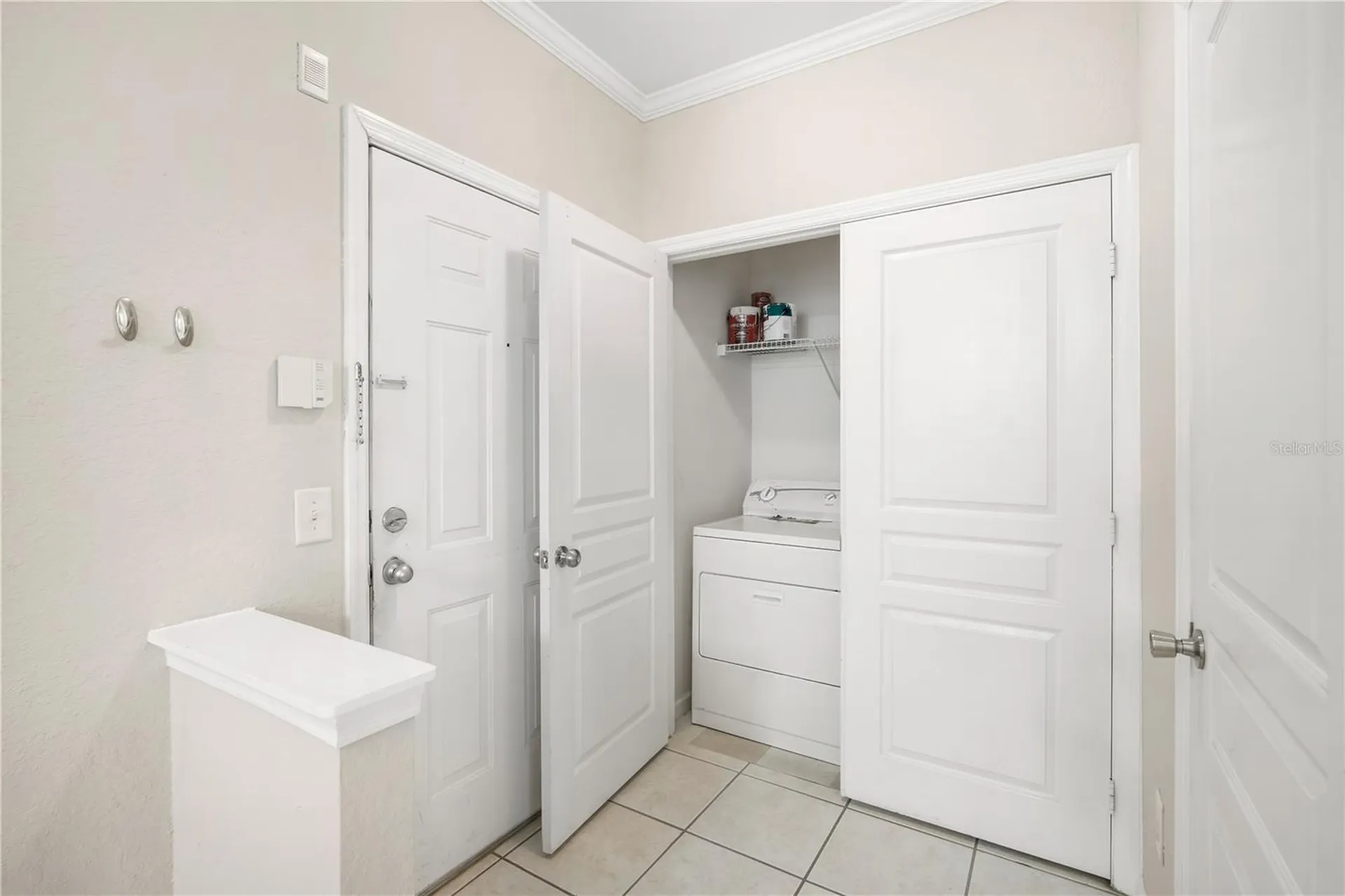 9301 Crescent Loop Circle Tampa FL 33619