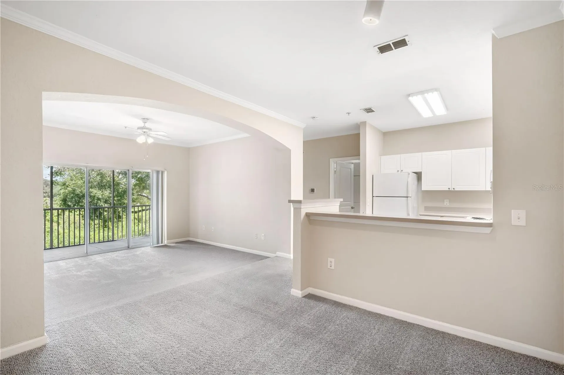 9301 Crescent Loop Circle Tampa FL 33619