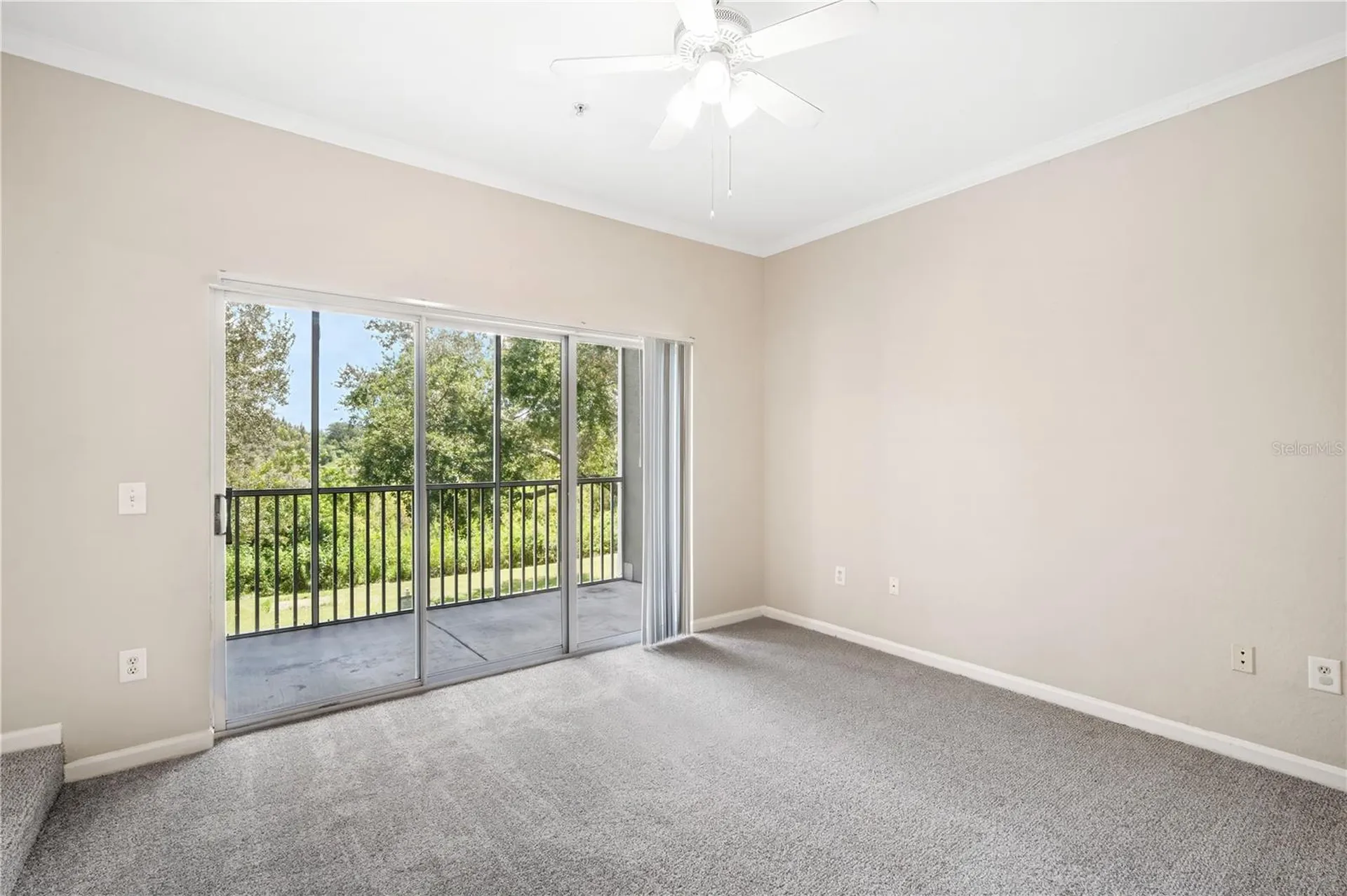 9301 Crescent Loop Circle Tampa FL 33619