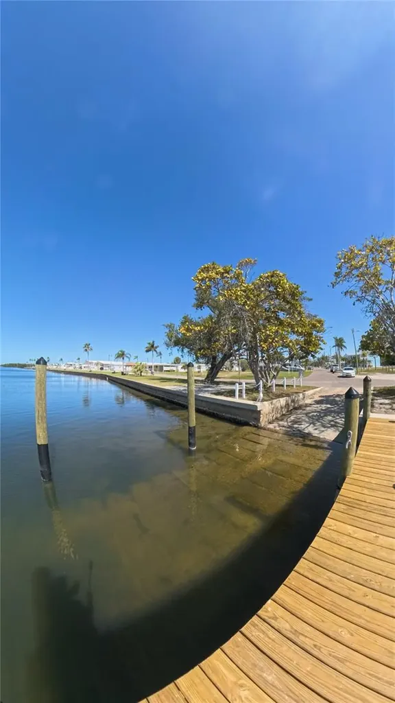 4511 106th Street W Bradenton FL 34210