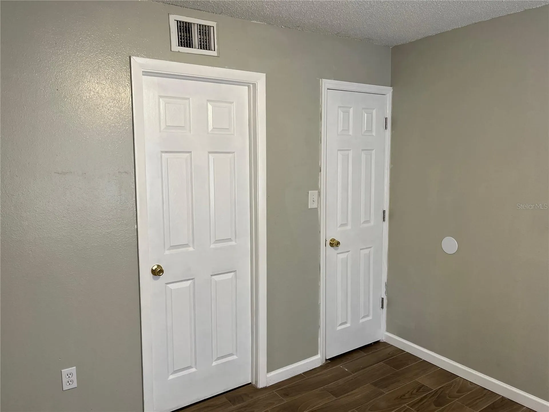 5052 Terrace Club Lane Tampa FL 33617