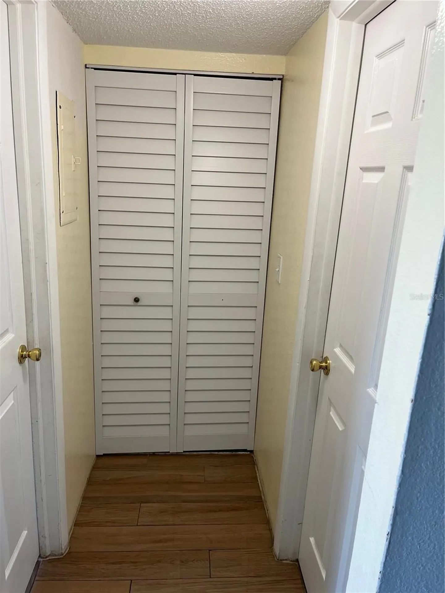 5052 Terrace Club Lane Tampa FL 33617