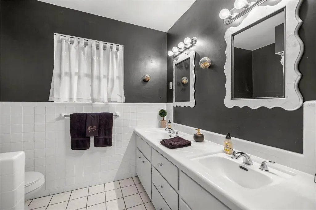 732 NE 12th Terrace Ocala FL 34470
