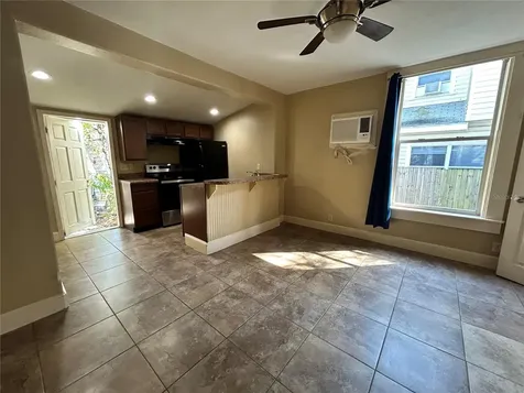 727 Dartmoor Street N St Petersburg FL 33701