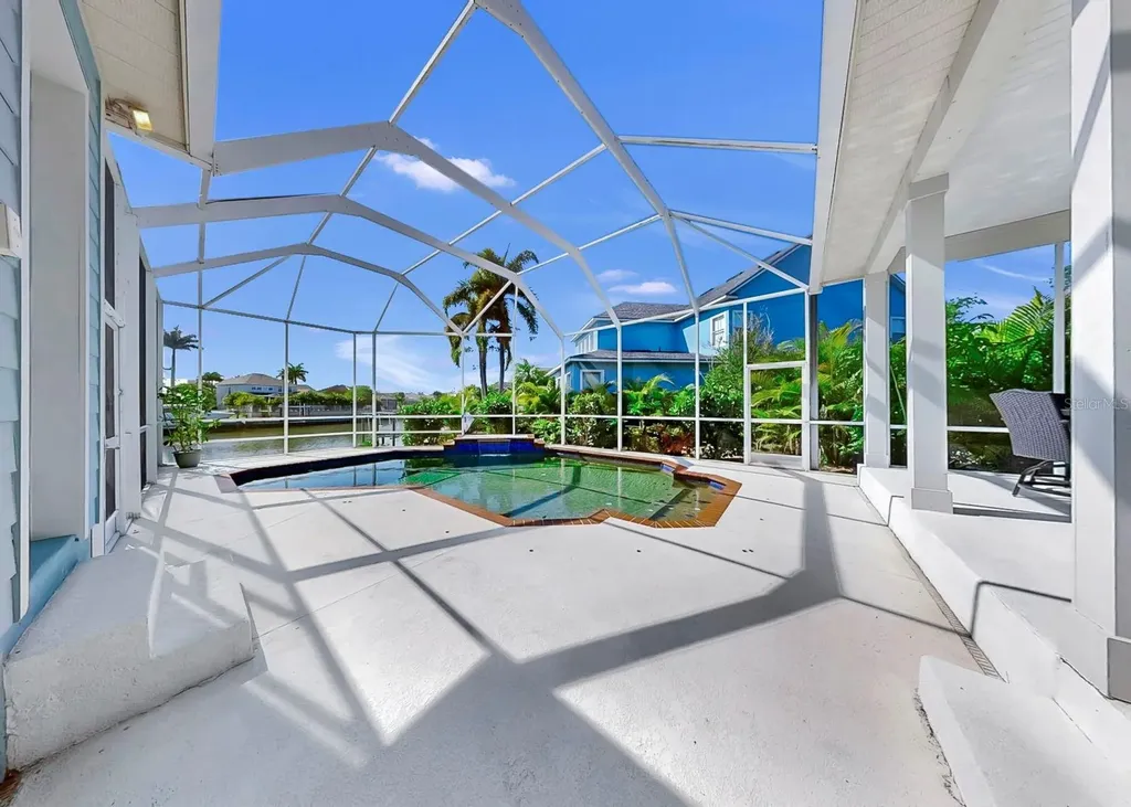 435 Islebay Drive Apollo Beach FL 33572
