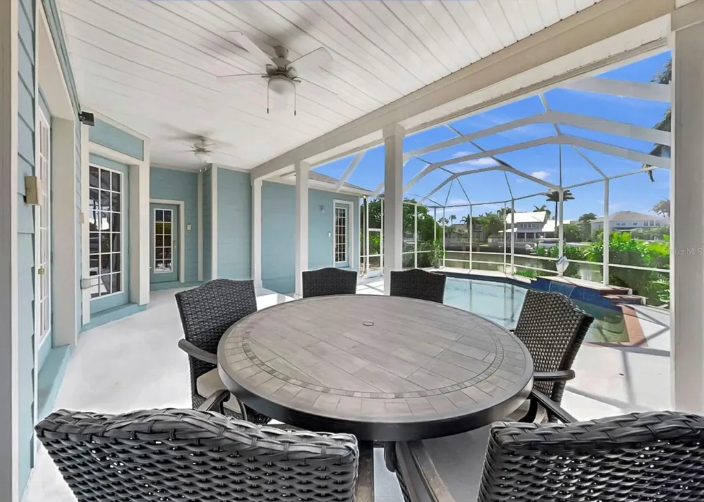 435 Islebay Drive Apollo Beach FL 33572