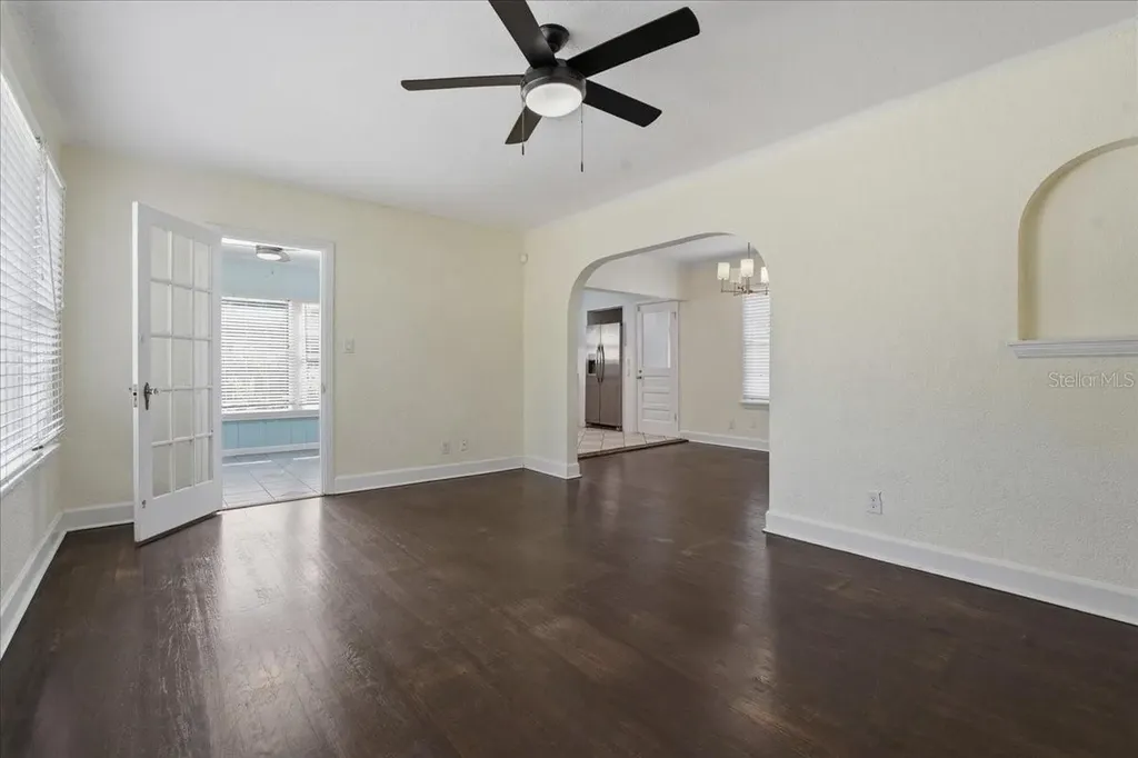 1200 22nd Avenue N St Petersburg FL 33704