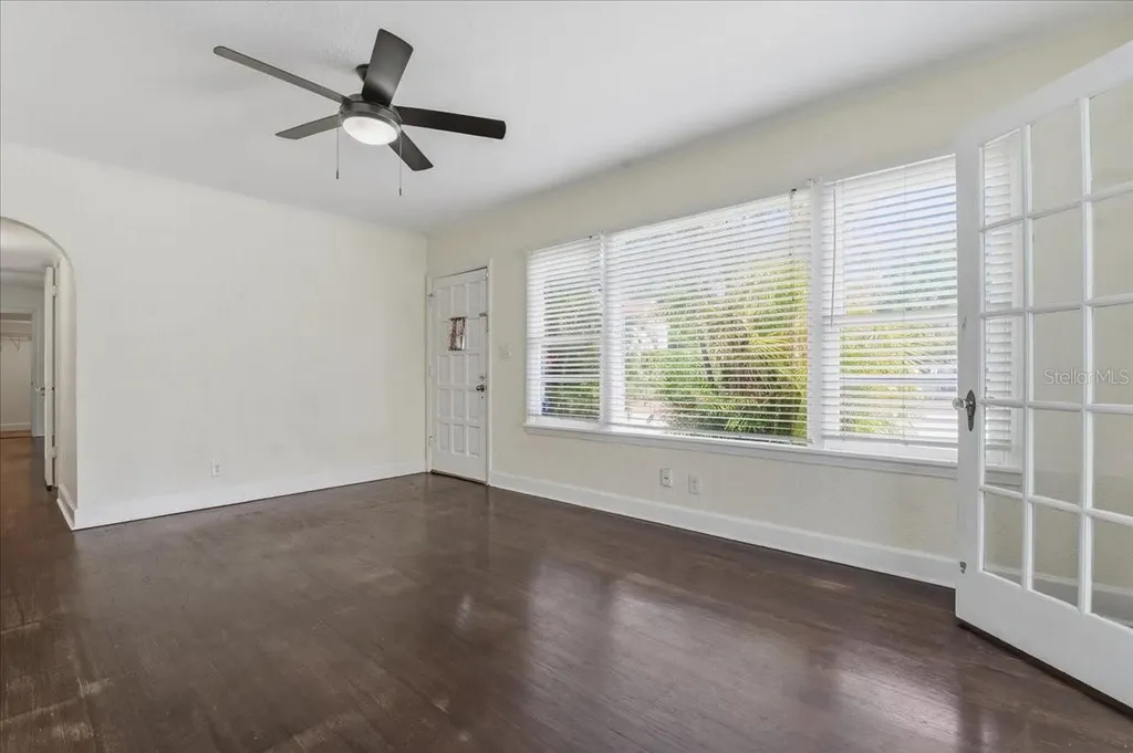 1200 22nd Avenue N St Petersburg FL 33704