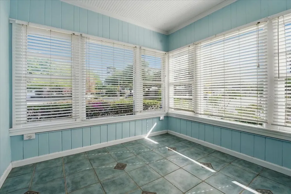 1200 22nd Avenue N St Petersburg FL 33704