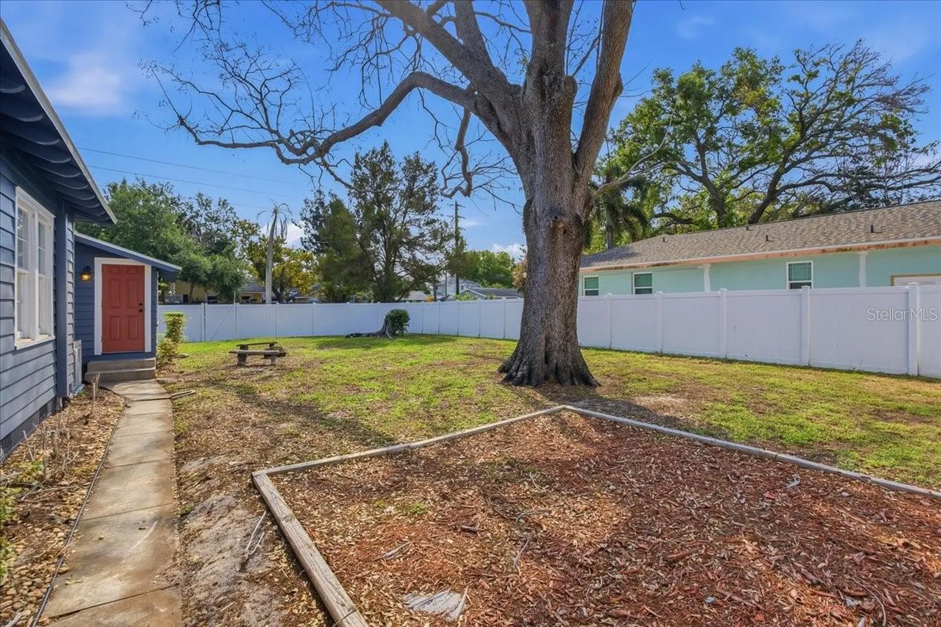1200 22nd Avenue N St Petersburg FL 33704
