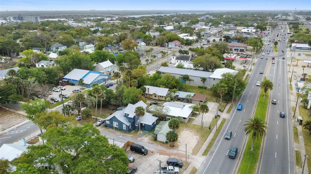 324 N Orange Street New Smyrna Beach FL 32168