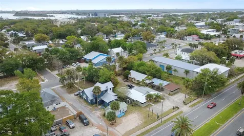 324 N Orange Street New Smyrna Beach FL 32168