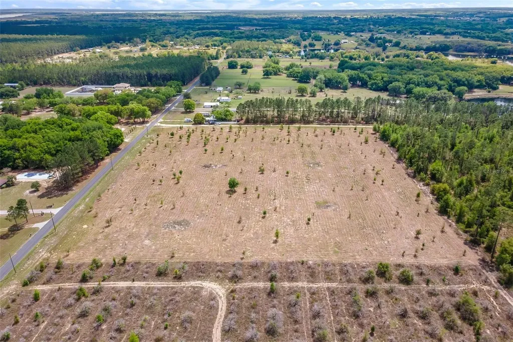 SE 170th Avenue Weirsdale FL 32195