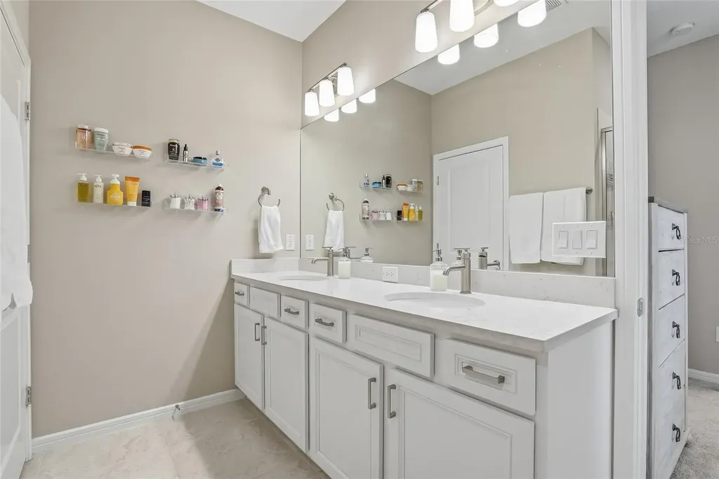 11231 Beach Walk Way NE St Petersburg FL 33716