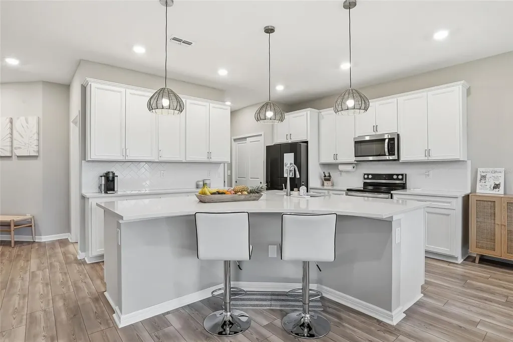11231 Beach Walk Way NE St Petersburg FL 33716