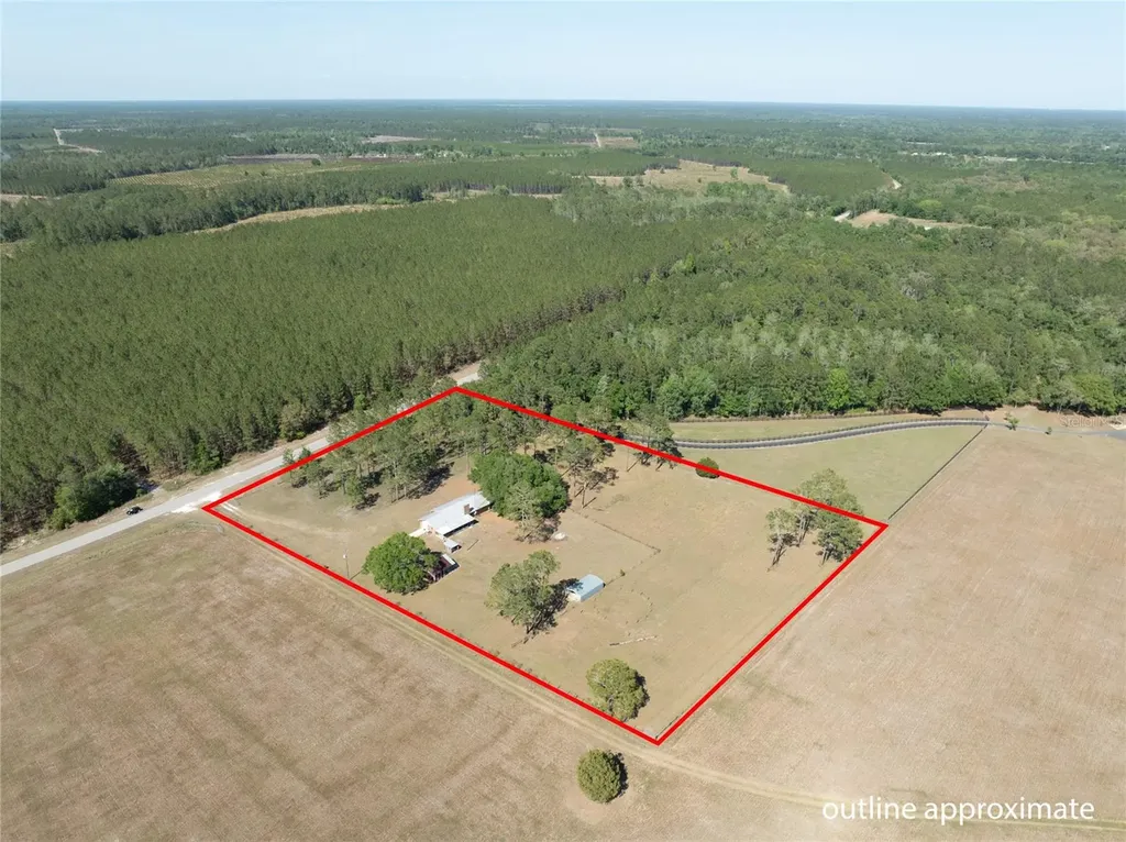 13296 SW County Road 231 Brooker FL 32622