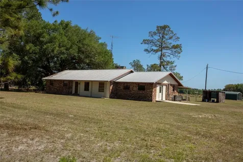 13296 SW County Road 231 Brooker FL 32622