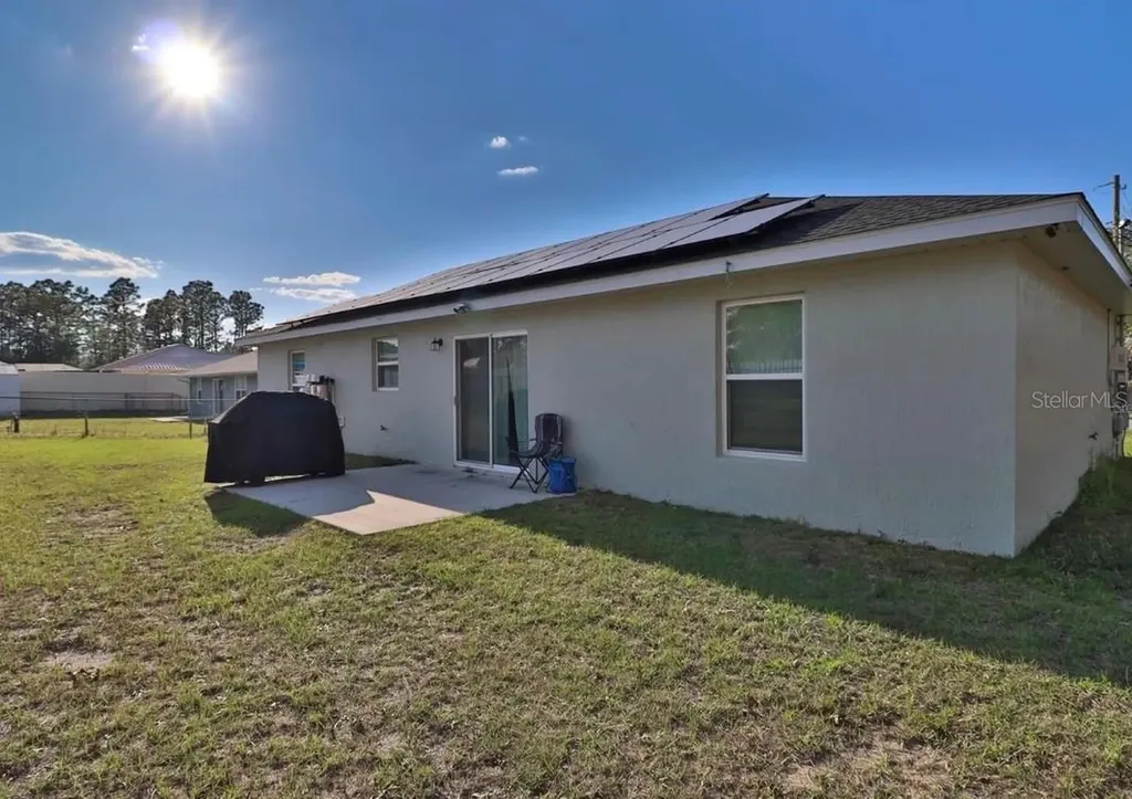 14 Hemlock Loop Court Ocala FL 34472
